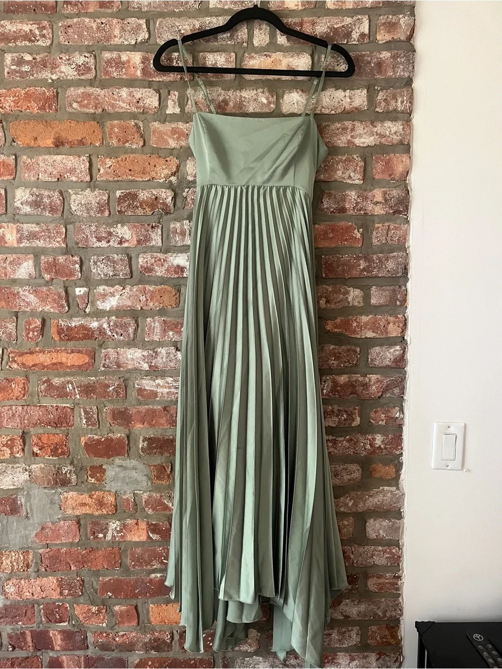 green abercrombie dress & Fitch Sage Pleated High-Low Maxi nav-529